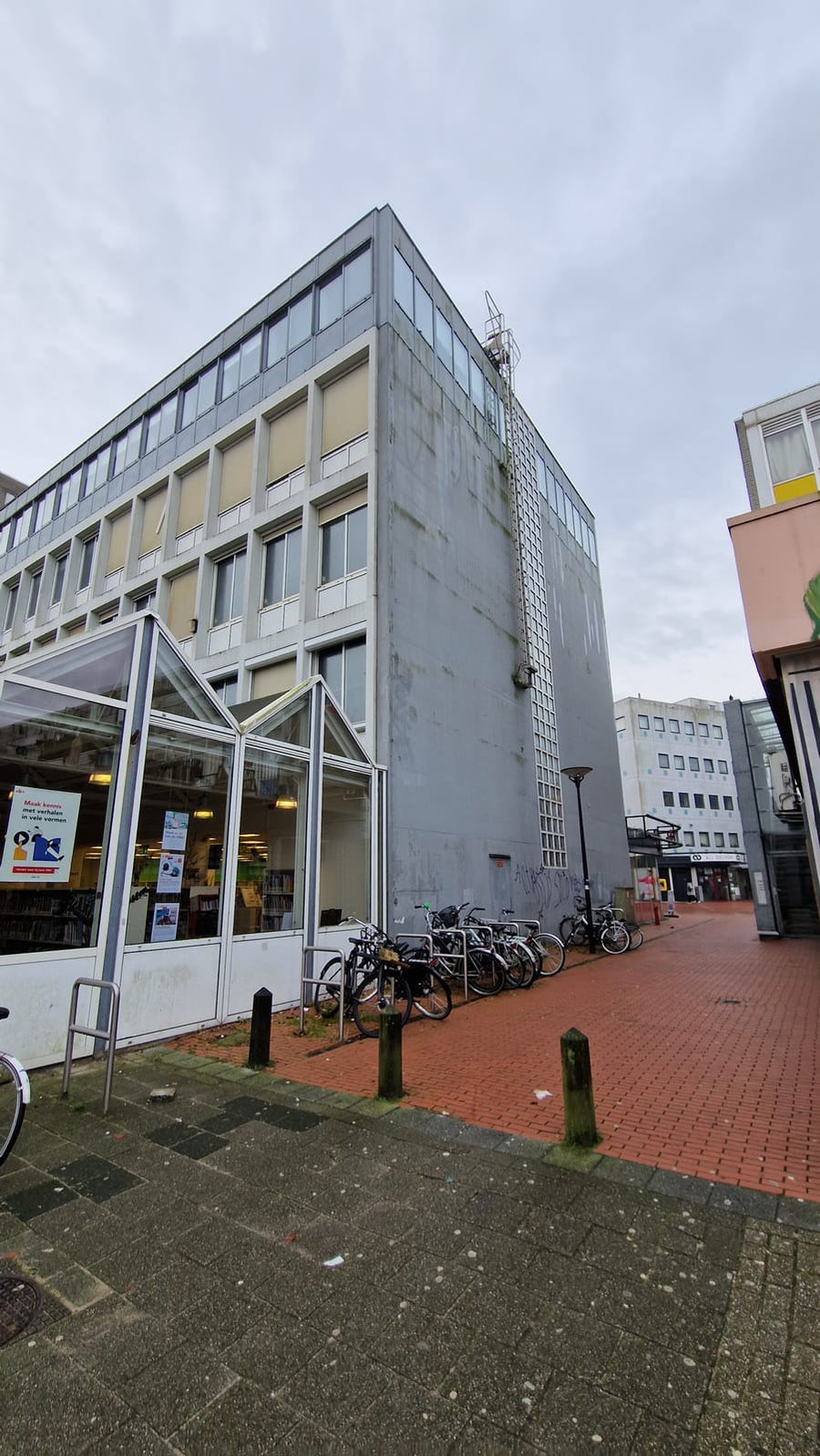 Kantoor- en winkelcomplex Reigersbos – Amsterdam