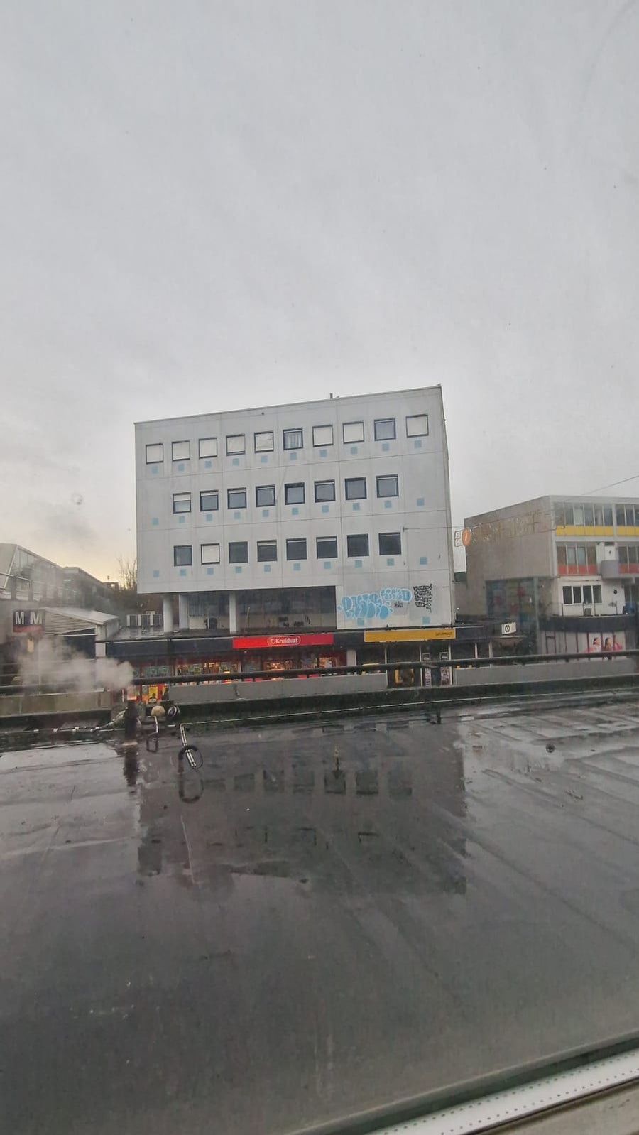 Kantoor- en winkelcomplex Reigersbos – Amsterdam